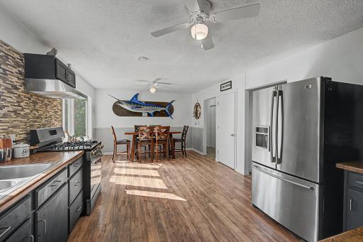 26-web-or-mls-23895-Granada-Avenue-North_14_print.jpg