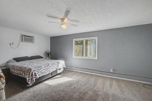 18-web-or-mls-23895-Granada-Avenue-North_22_print.jpg