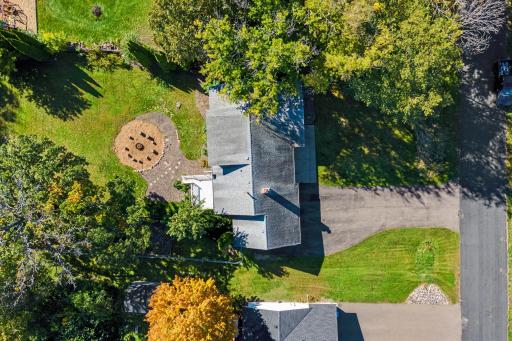 35-web-or-mls-23895-Granada-Avenue-North_05_print.jpg