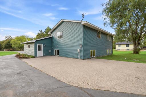 Lots of additional parking, great for campers, boats or recreational vehicles.