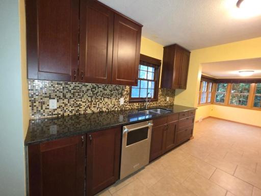 909 Old Lexington Avenue, Saint Paul, MN 55116