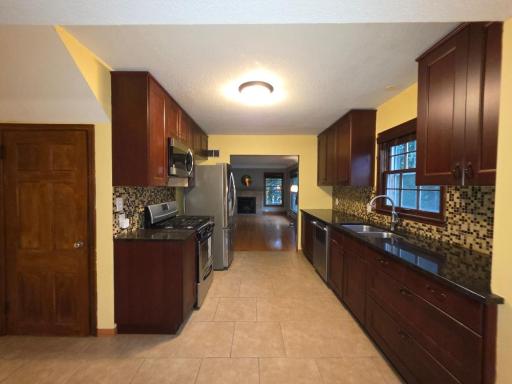 909 Old Lexington Avenue, Saint Paul, MN 55116