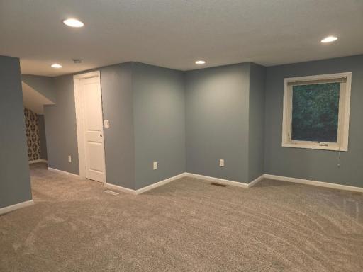 909 Old Lexington Avenue, Saint Paul, MN 55116