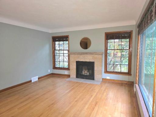 909 Old Lexington Avenue, Saint Paul, MN 55116