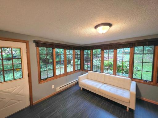 909 Old Lexington Avenue, Saint Paul, MN 55116