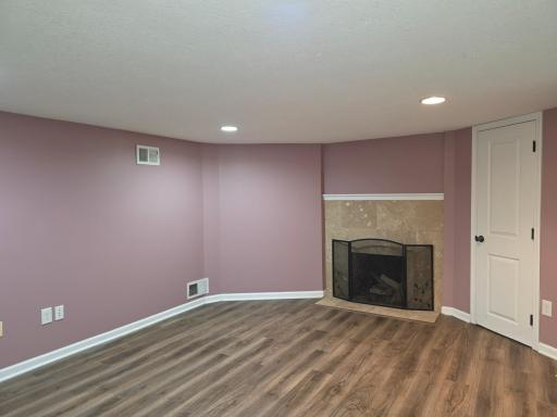 909 Old Lexington Avenue, Saint Paul, MN 55116
