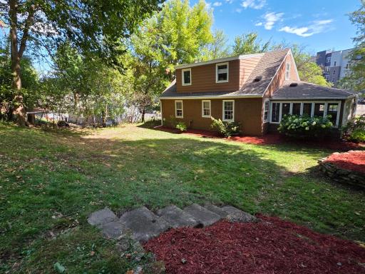 909 Old Lexington Avenue, Saint Paul, MN 55116