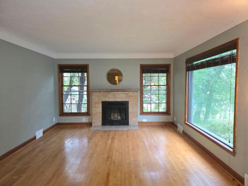 909 Old Lexington Avenue, Saint Paul, MN 55116