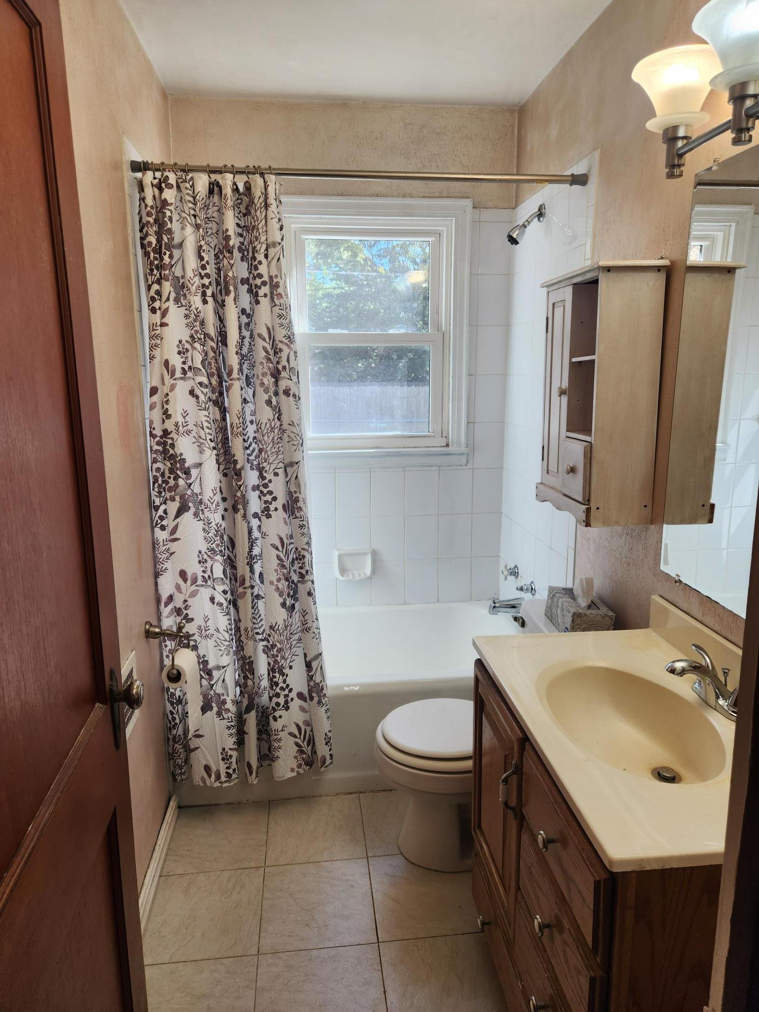 Main Full Bath