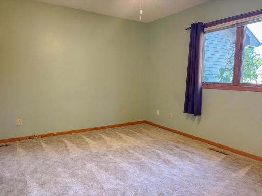 1727 S Court Street, Fergus Falls, MN 56537