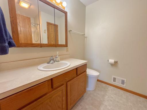 1727 S Court Street, Fergus Falls, MN 56537