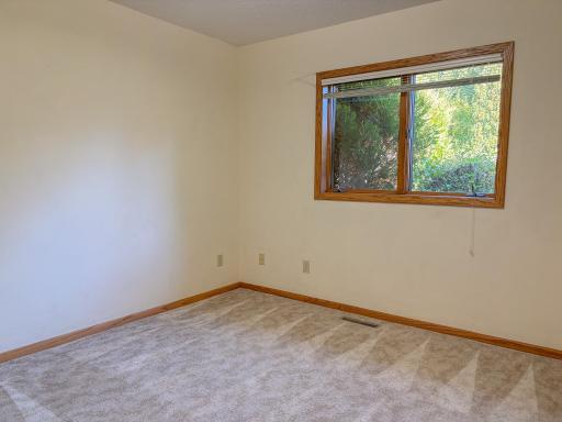 1727 S Court Street, Fergus Falls, MN 56537