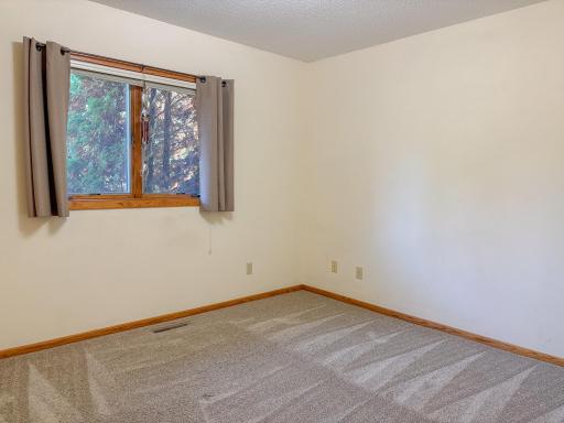 1727 S Court Street, Fergus Falls, MN 56537