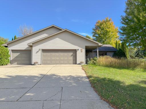 1727 S Court Street, Fergus Falls, MN 56537
