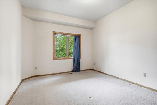 3200 Bent Tree Hills Drive, New Brighton, MN 55112