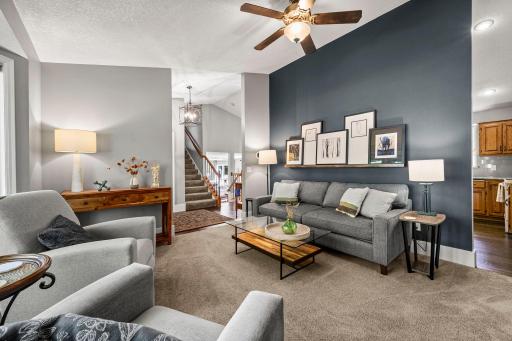1205 Hilloway Circle, Burnsville, MN 55306