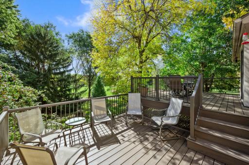 1205 Hilloway Circle, Burnsville, MN 55306