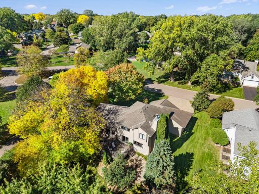 1205 Hilloway Circle, Burnsville, MN 55306