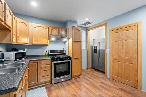 909 Park Street, Saint Paul, MN 55117