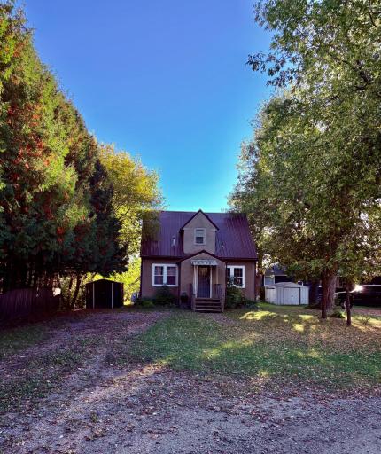 3b2b waterfront home