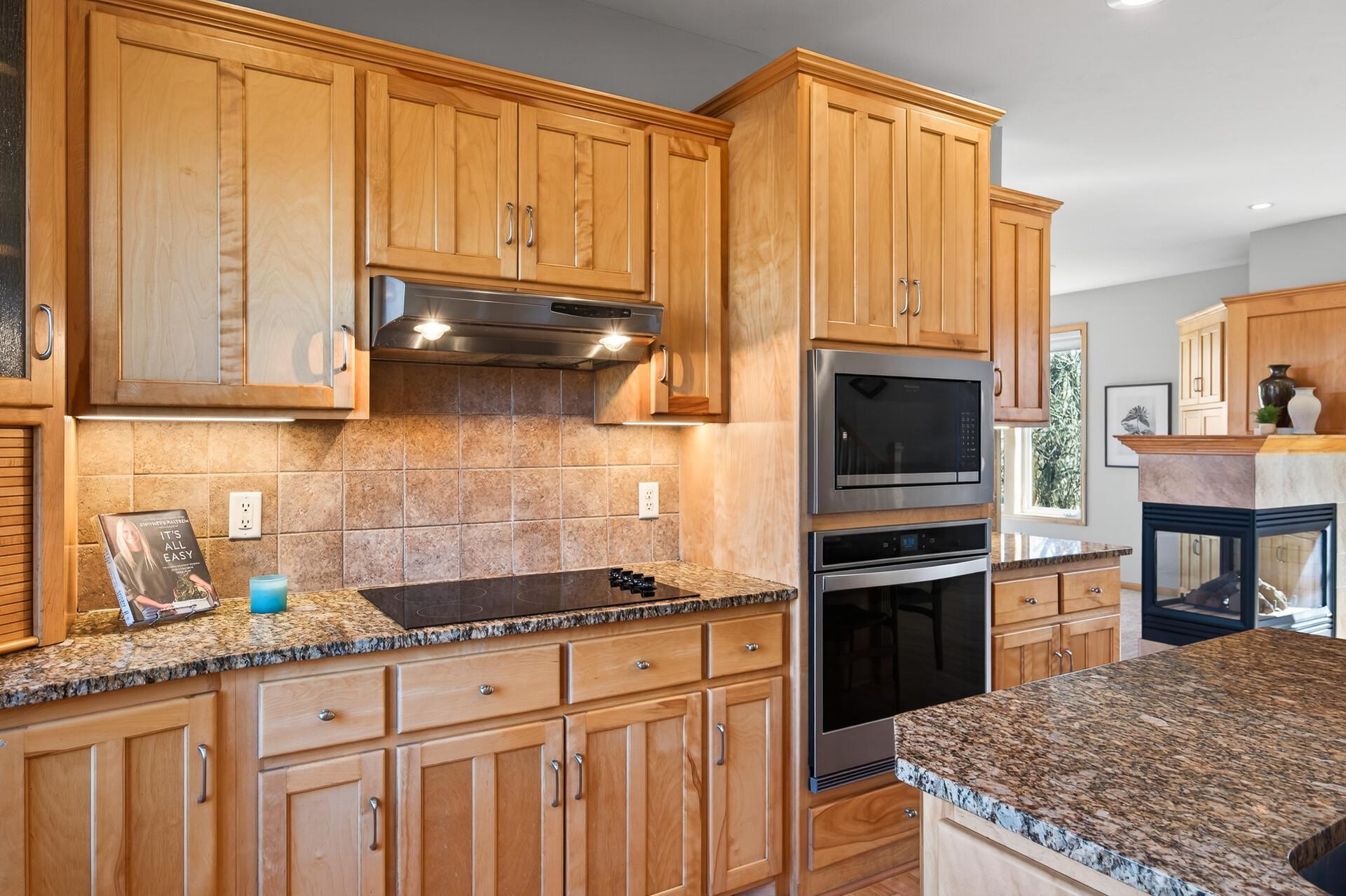 Separate Wall oven & Cooktop!