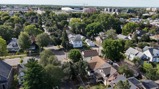 Walking distance to the MN United Stadium!