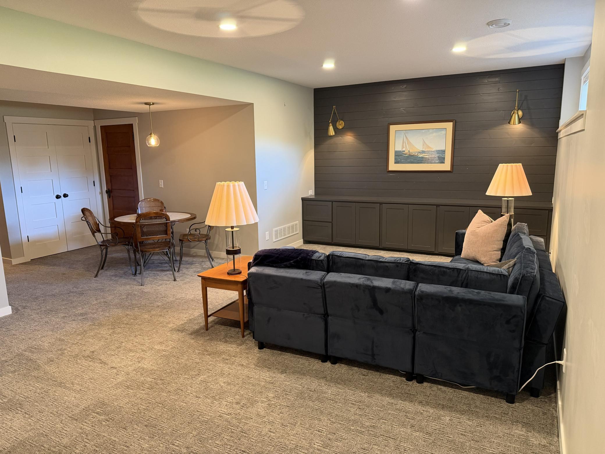 Lower-Level Family with 9' Ceilings