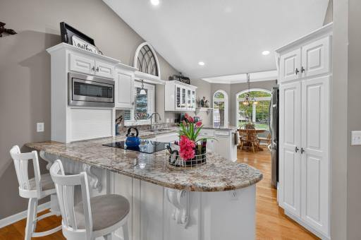 16035 38th Avenue N, Plymouth, MN 55446