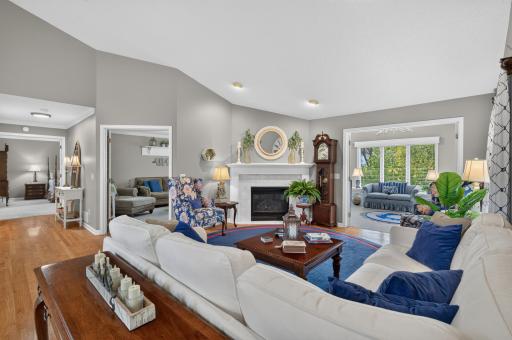 16035 38th Avenue N, Plymouth, MN 55446