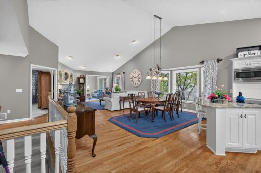 16035 38th Avenue N, Plymouth, MN 55446