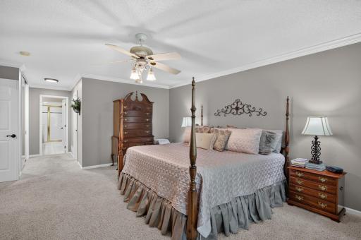 16035 38th Avenue N, Plymouth, MN 55446