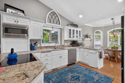 16035 38th Avenue N, Plymouth, MN 55446