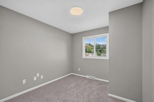 528 19th Street NW, Rochester, MN 55901