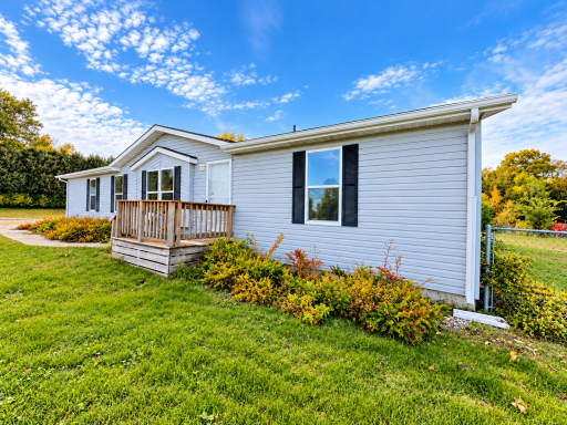 21049 Westwood Drive, Clitherall, MN 56524