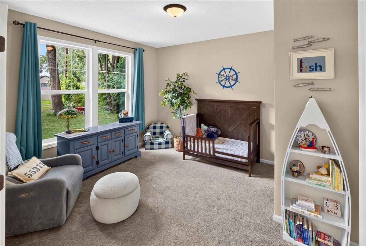 Bedroom / Office
