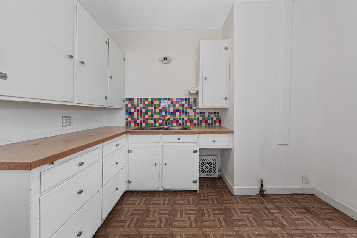 27 Kitchen_apt 1.jpg