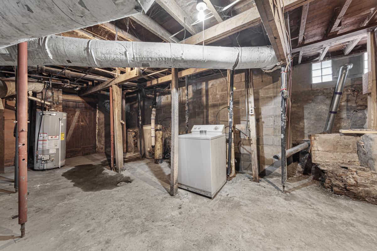 31 Laundry_basement.jpg