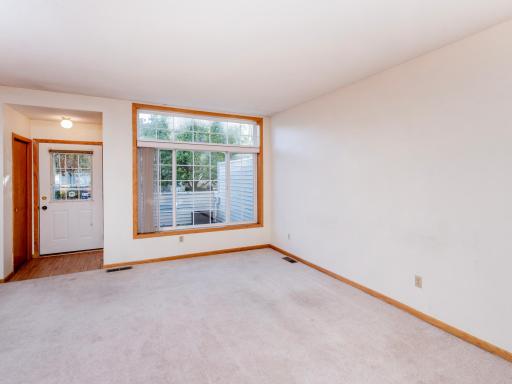 9175 Troon Court, Woodbury, MN 55125