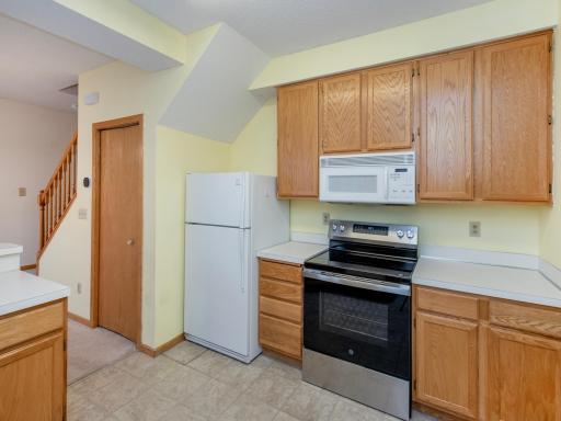 9175 Troon Court, Woodbury, MN 55125