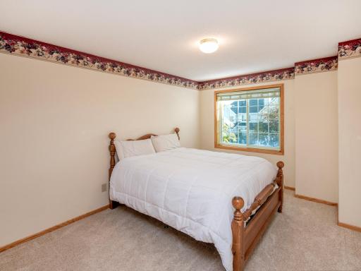 9175 Troon Court, Woodbury, MN 55125