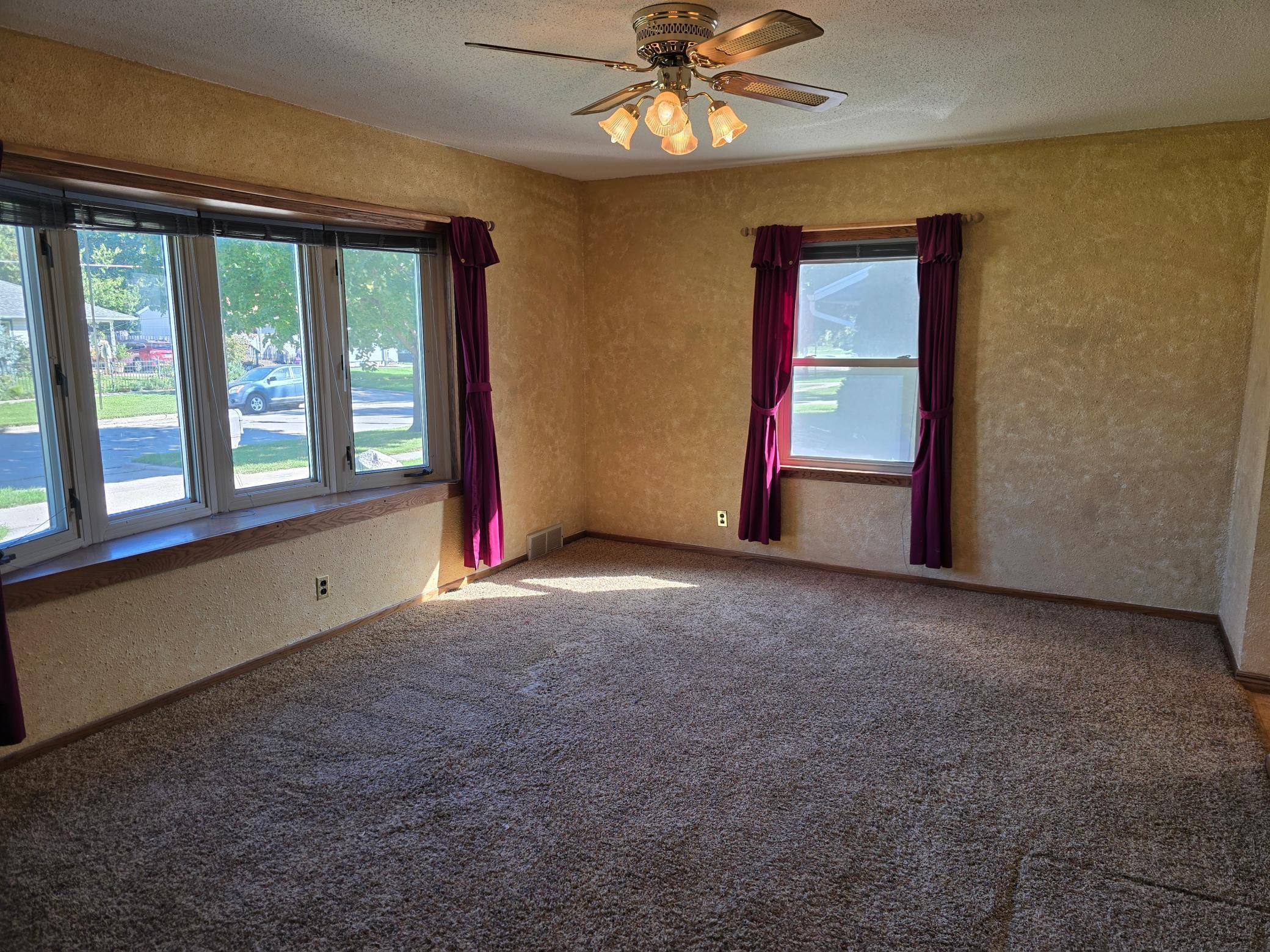 Living Room.jpg