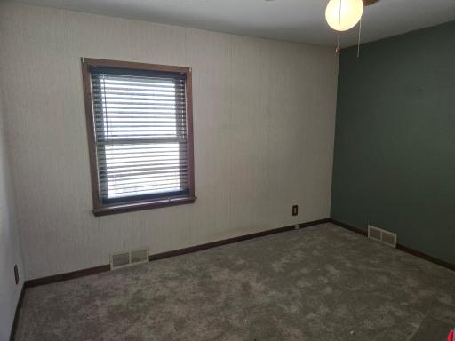 1706 2nd Avenue S, Fargo, ND 58103