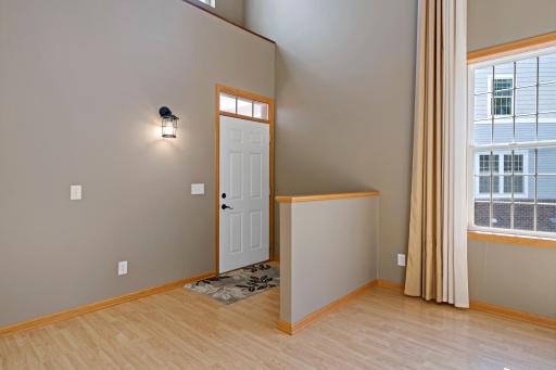 18043 Kindred Court, Lakeville, MN 55044