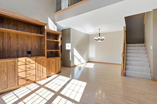 18043 Kindred Court, Lakeville, MN 55044
