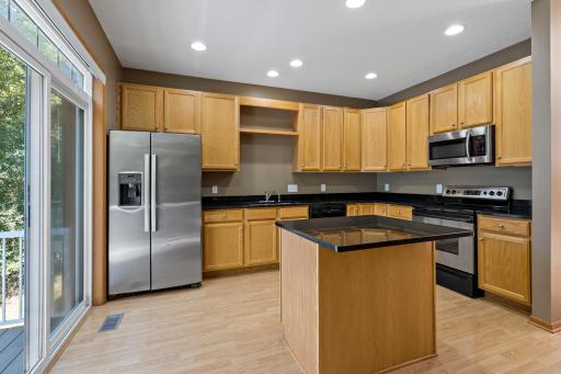 18043 Kindred Court, Lakeville, MN 55044