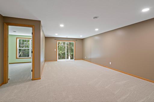 18043 Kindred Court, Lakeville, MN 55044