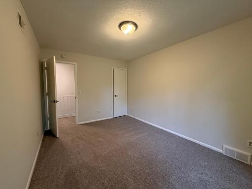 15391 Trillium Circle, Eden Prairie, MN 55344