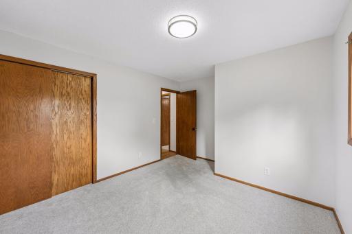 3548 Edgerton Street, Vadnais Heights, MN 55127