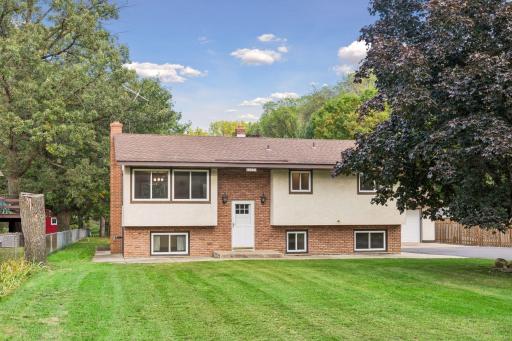3548 Edgerton Street, Vadnais Heights, MN 55127