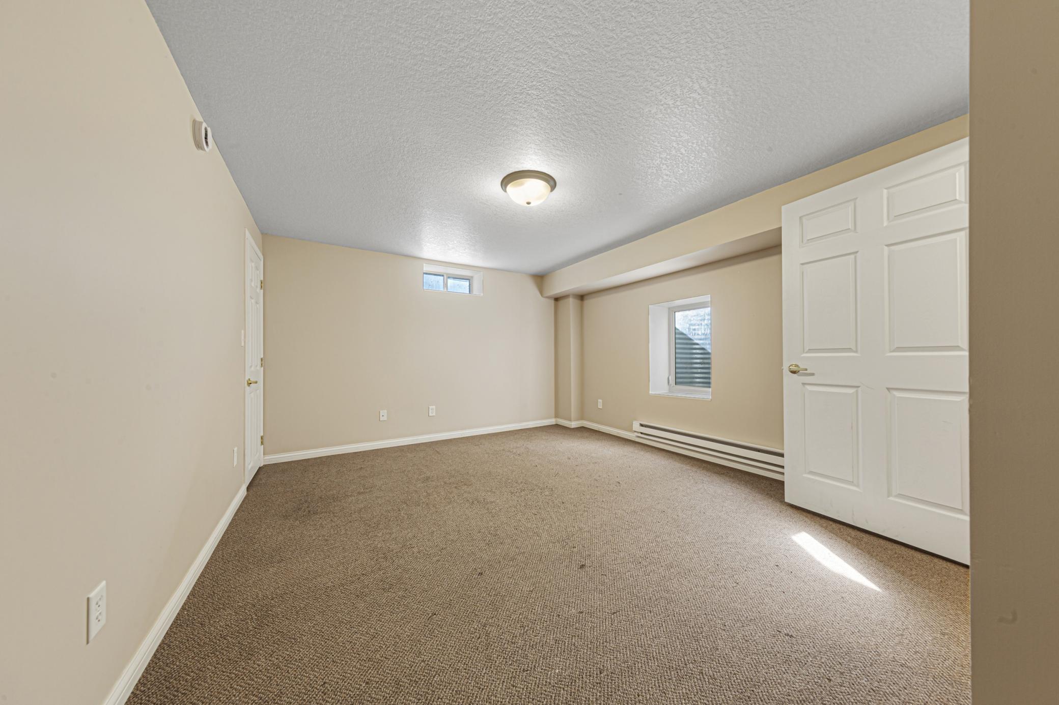 39 bedroom 4_lower.jpg